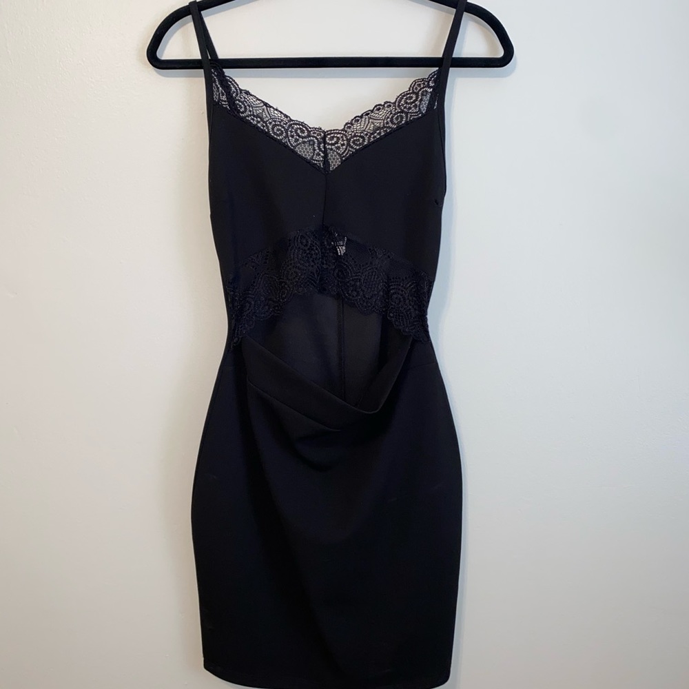 Black Maxi dress by WINDSOR